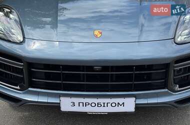 Внедорожник / Кроссовер Porsche Cayenne 2019 в 