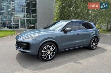Внедорожник / Кроссовер Porsche Cayenne 2019 в 
