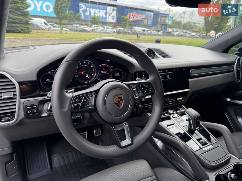 Внедорожник / Кроссовер Porsche Cayenne 2019 в Киеве