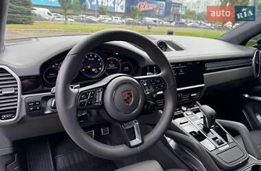 Внедорожник / Кроссовер Porsche Cayenne 2019 в 