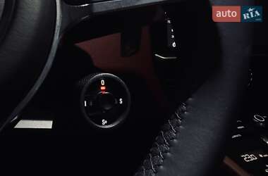 Внедорожник / Кроссовер Porsche Cayenne 2019 в 