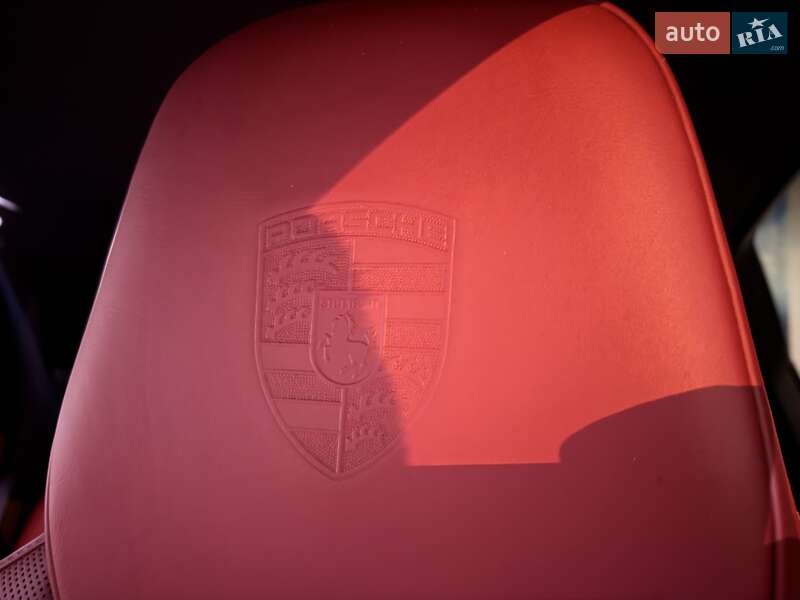 Внедорожник / Кроссовер Porsche Cayenne 2019 в Одессе