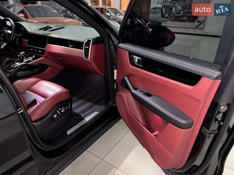 Внедорожник / Кроссовер Porsche Cayenne 2019 в Одессе
