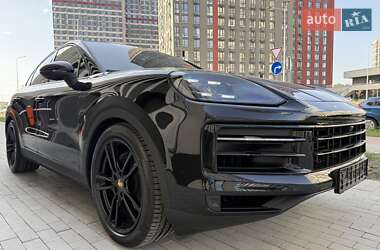 Внедорожник / Кроссовер Porsche Cayenne 2024 в 