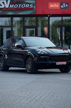Позашляховик / Кросовер Porsche Cayenne 2022 в Чернівцях