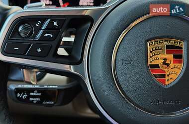 Внедорожник / Кроссовер Porsche Cayenne 2021 в 