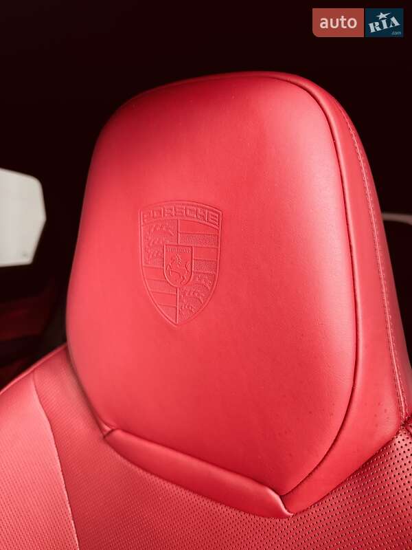 Внедорожник / Кроссовер Porsche Cayenne 2019 в Одессе