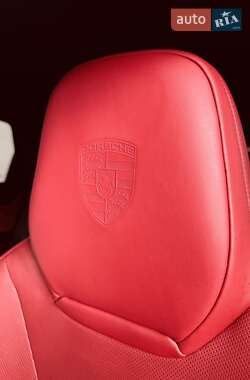 Внедорожник / Кроссовер Porsche Cayenne 2019 в 