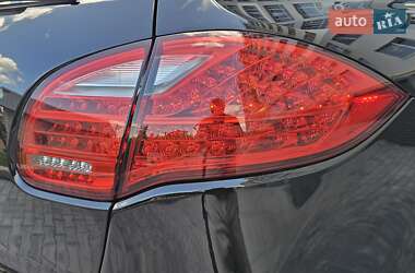 Внедорожник / Кроссовер Porsche Cayenne 2011 в 