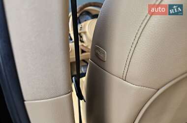Внедорожник / Кроссовер Porsche Cayenne 2011 в 