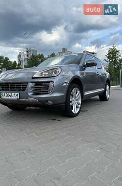 Внедорожник / Кроссовер Porsche Cayenne 2006 в 
