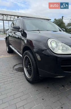 Позашляховик / Кросовер Porsche Cayenne 2003 в 