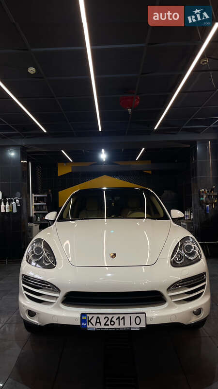 Внедорожник / Кроссовер Porsche Cayenne 2010 в Львове