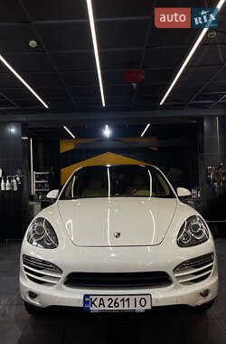 Позашляховик / Кросовер Porsche Cayenne 2010 в 