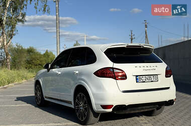 Внедорожник / Кроссовер Porsche Cayenne 2010 в 