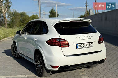 Внедорожник / Кроссовер Porsche Cayenne 2010 в 