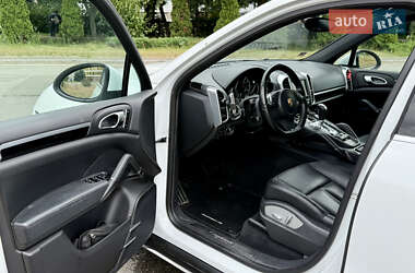 Внедорожник / Кроссовер Porsche Cayenne 2013 в 