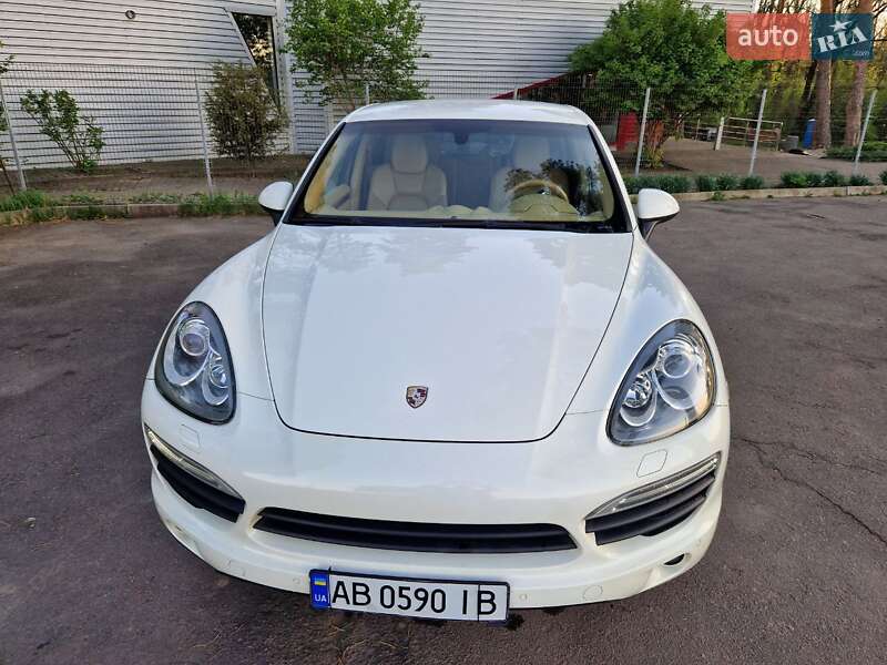 Позашляховик / Кросовер Porsche Cayenne 2010 в Вінниці