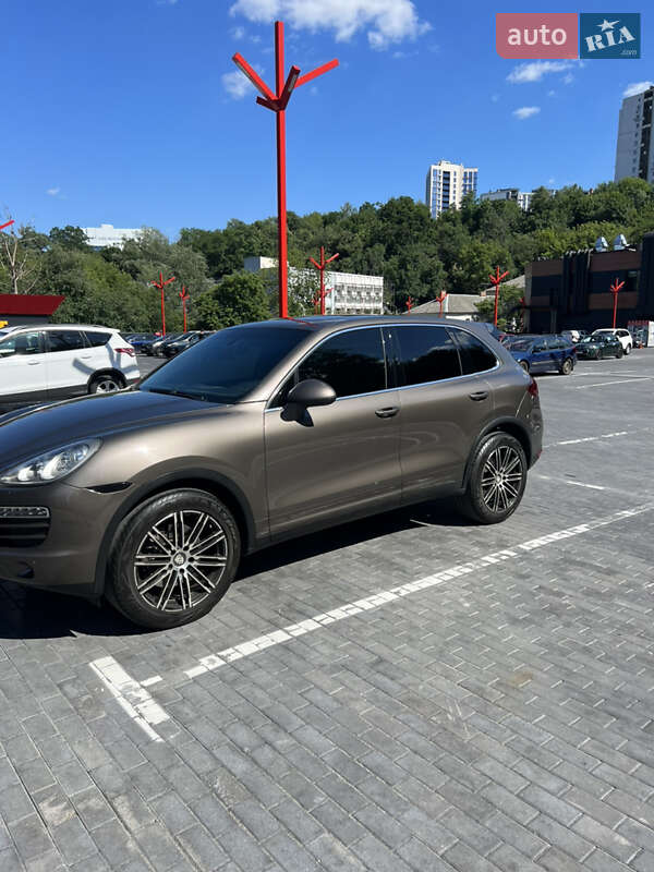 Внедорожник / Кроссовер Porsche Cayenne 2012 в Киеве фото 2 Внедорожник / Кроссовер Porsche Cayenne 2012 в Киеве