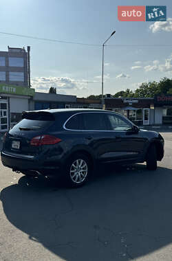 Позашляховик / Кросовер Porsche Cayenne 2013 в 
