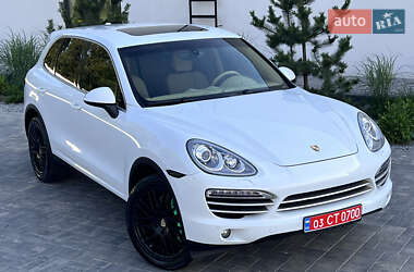 Внедорожник / Кроссовер Porsche Cayenne 2014 в 
