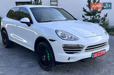 Внедорожник / Кроссовер Porsche Cayenne 2014 в 