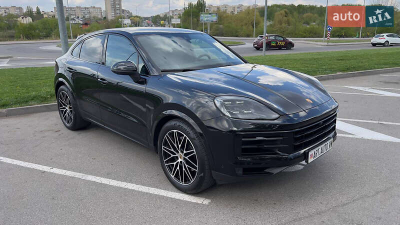 Внедорожник / Кроссовер Porsche Cayenne 2023 в 