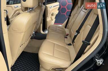 Внедорожник / Кроссовер Porsche Cayenne 2012 в 