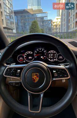 Внедорожник / Кроссовер Porsche Cayenne 2021 в 