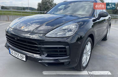 Внедорожник / Кроссовер Porsche Cayenne 2018 в 