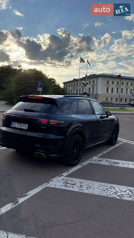 Внедорожник / Кроссовер Porsche Cayenne 2018 в Хмельницком фото 12 Внедорожник / Кроссовер Porsche Cayenne 2018 в Хмельницком