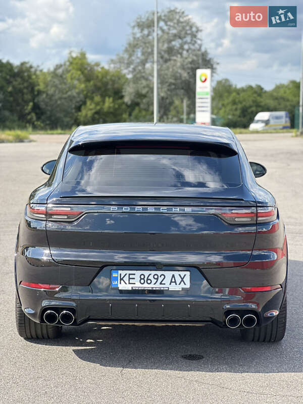 Внедорожник / Кроссовер Porsche Cayenne 2019 в Киеве