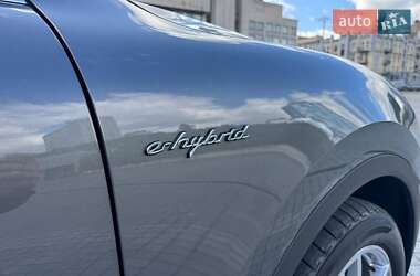 Внедорожник / Кроссовер Porsche Cayenne 2020 в 