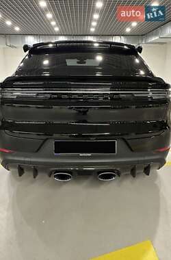 Позашляховик / Кросовер Porsche Cayenne 2024 в 