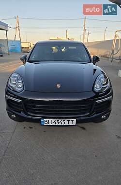 Внедорожник / Кроссовер Porsche Cayenne 2016 в Одессе