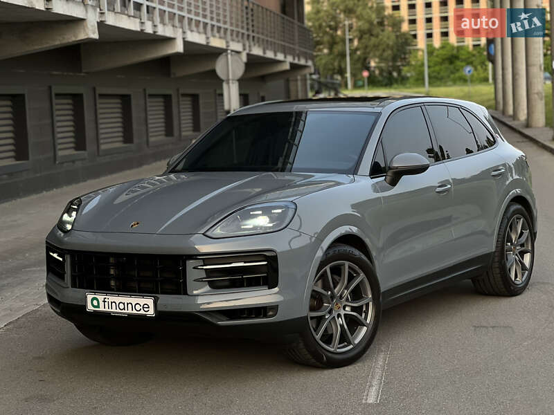 Внедорожник / Кроссовер Porsche Cayenne 2024 в Киеве