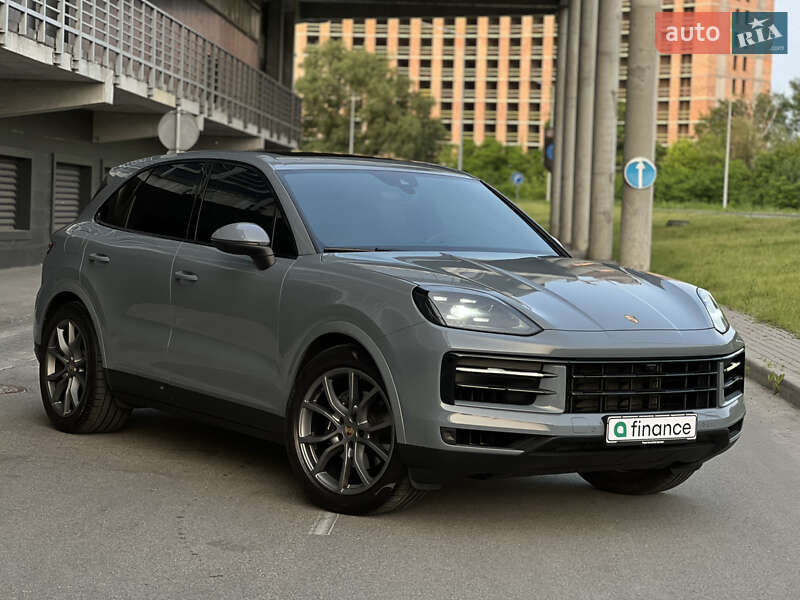 Внедорожник / Кроссовер Porsche Cayenne 2024 в Киеве