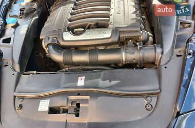 Внедорожник / Кроссовер Porsche Cayenne 2012 в 
