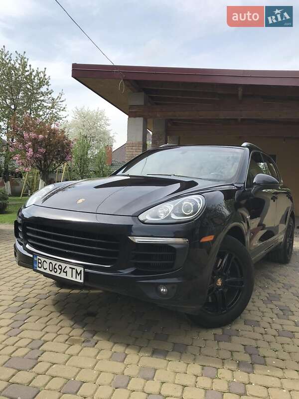 Внедорожник / Кроссовер Porsche Cayenne 2015 в Львове