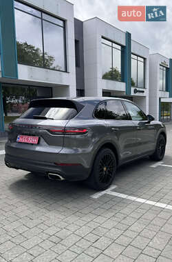 Внедорожник / Кроссовер Porsche Cayenne 2019 в 