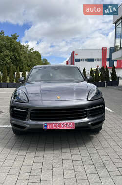 Внедорожник / Кроссовер Porsche Cayenne 2019 в 