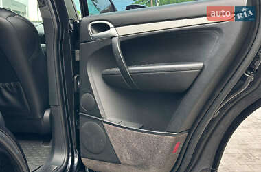 Внедорожник / Кроссовер Porsche Cayenne 2006 в 