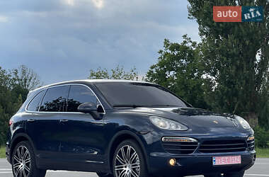 Внедорожник / Кроссовер Porsche Cayenne 2012 в 