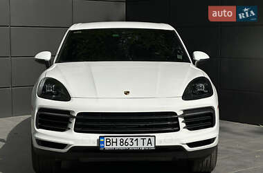 Внедорожник / Кроссовер Porsche Cayenne 2018 в 