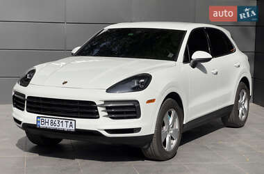 Внедорожник / Кроссовер Porsche Cayenne 2018 в 