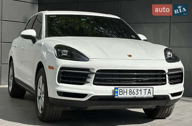 Внедорожник / Кроссовер Porsche Cayenne 2018 в 