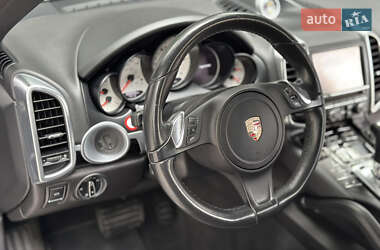 Внедорожник / Кроссовер Porsche Cayenne 2014 в 