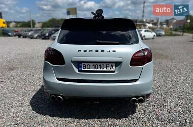 Внедорожник / Кроссовер Porsche Cayenne 2010 в 