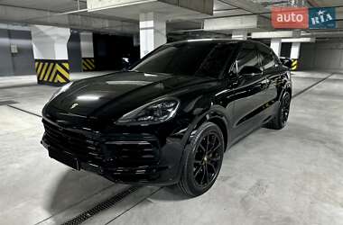 Внедорожник / Кроссовер Porsche Cayenne 2019 в 