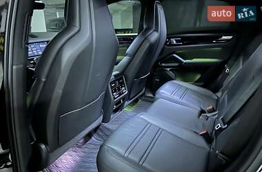 Внедорожник / Кроссовер Porsche Cayenne 2019 в 